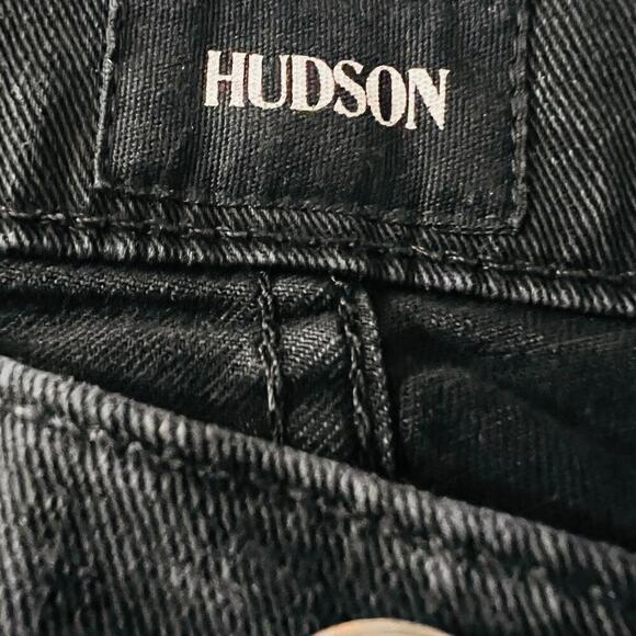 Hudson Jeans Riley Crop Edgy Grommet Distressed Black Denim Size 26 - Picture 8 of 10